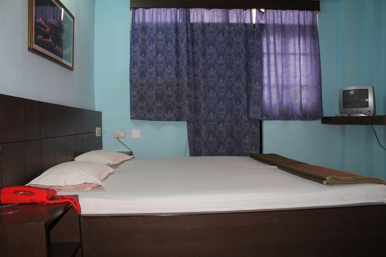 Hotel Arya Palace Purî Extérieur photo
