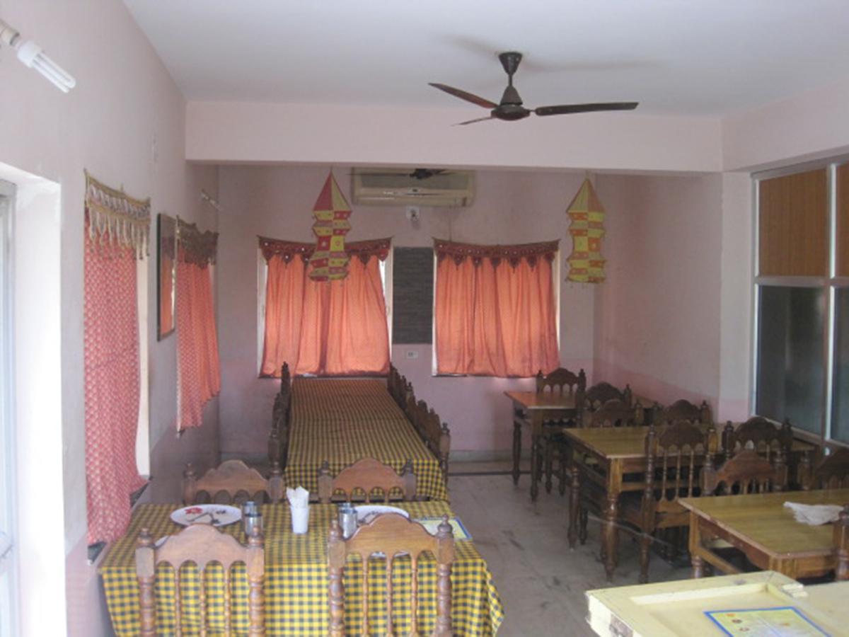 Hotel Arya Palace Purî Extérieur photo