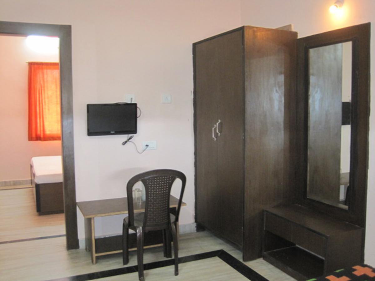 Hotel Arya Palace Purî Extérieur photo