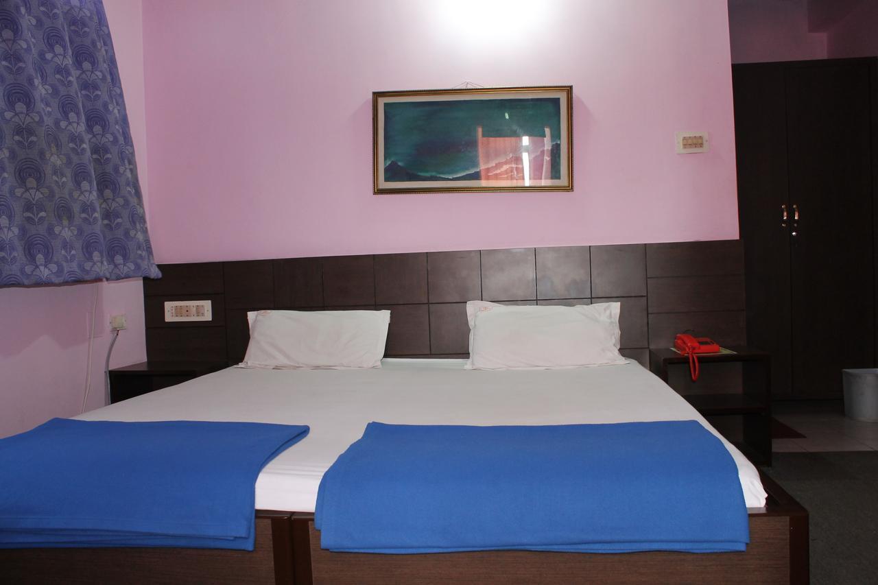 Hotel Arya Palace Purî Extérieur photo
