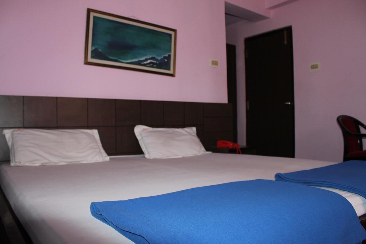 Hotel Arya Palace Purî Extérieur photo