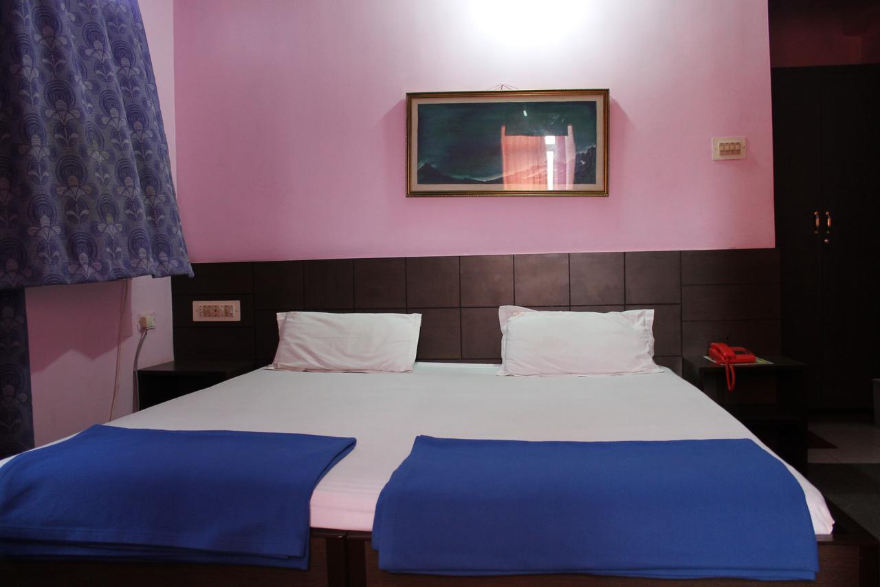 Hotel Arya Palace Purî Extérieur photo